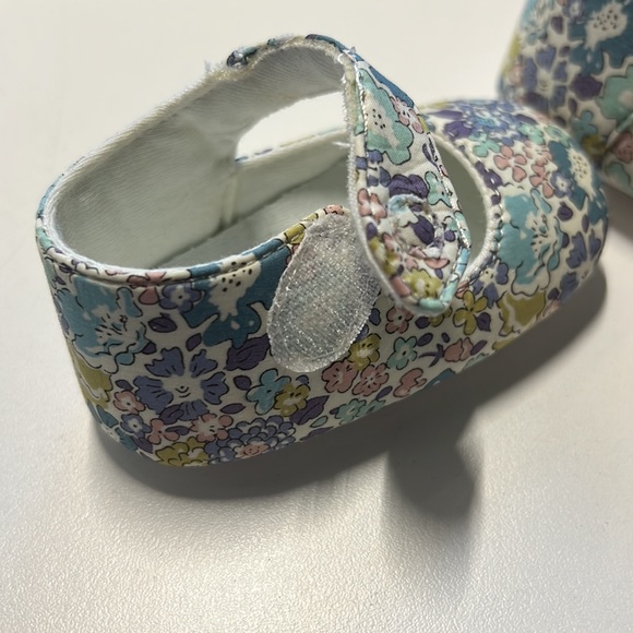 Edgehill Collection Babies White Multi-Color Floral Print Prewalkers Shoes, NWT! - Picture 4 of 5